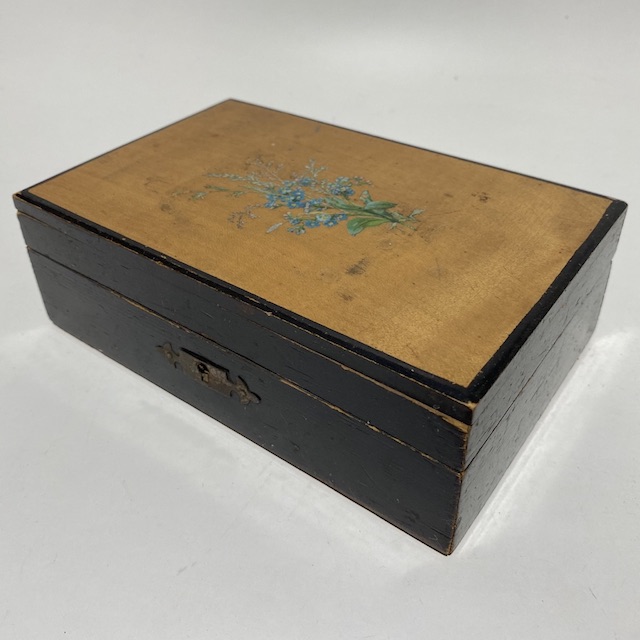 BOX, Lacquered Blue Forget Me Nots Trinket or Jewel